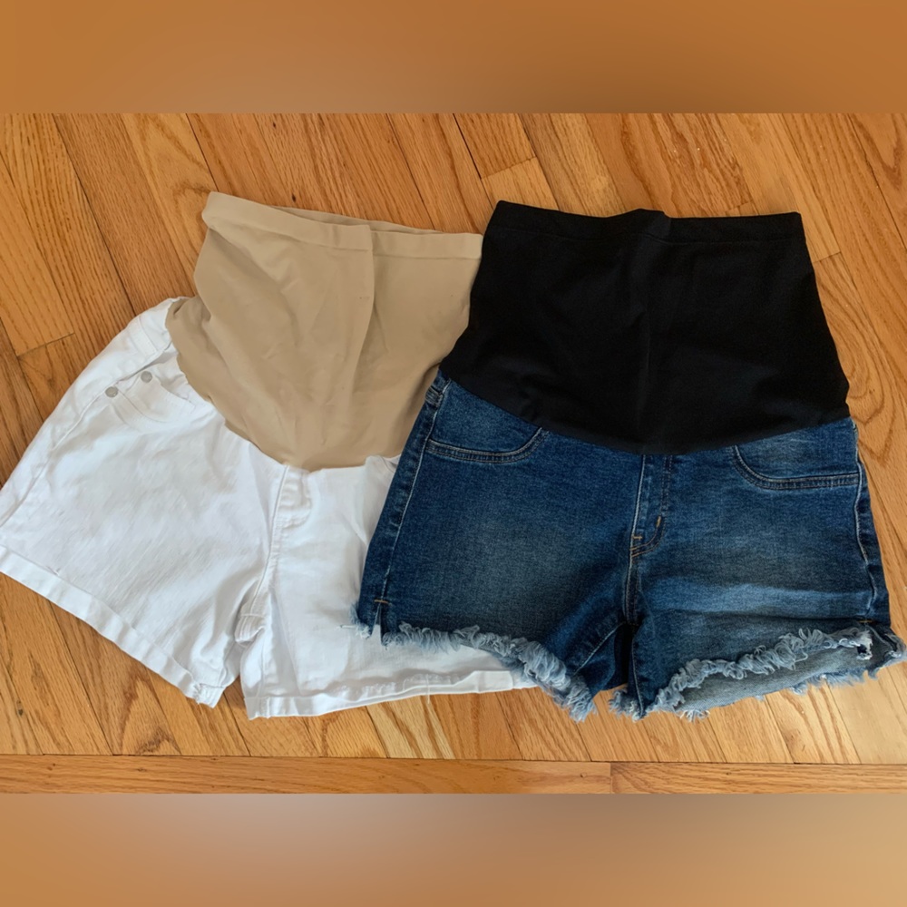 Indigo Blue Women's Jean Shorts - White, Blue, and Black